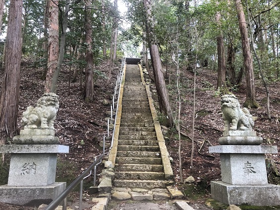 高皇産神社　階段