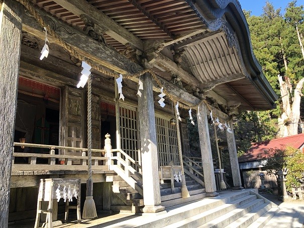 呼ばれないとたどり着けない玉置神社 社殿