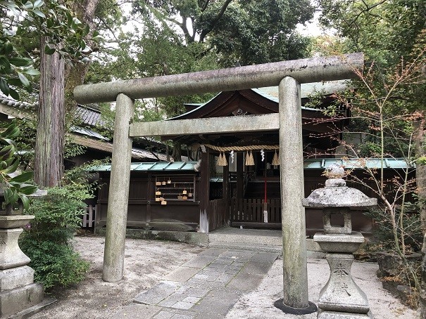 岡崎神社　雨社