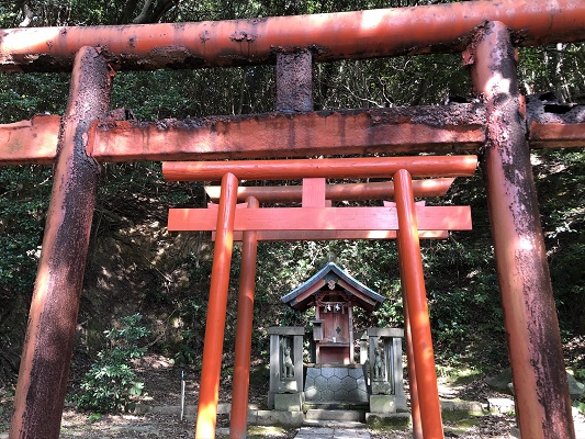 日御碕神社　神社に対して失礼な人には見つけることができない稲荷社