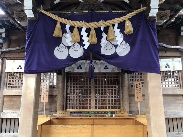 千代保稲荷神社　社殿