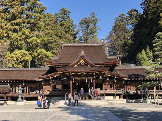 【滋賀・多賀大社】「お多賀さん」と親しみやすい延命長寿の神社社殿