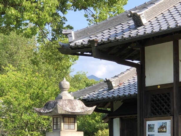 【和歌山県・丹生官省符神社】世界遺産の神社と弘法大師ゆかりの地高野山の頂上が見えるスポット